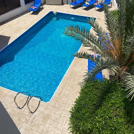 Ocean Breeze * Paralimni